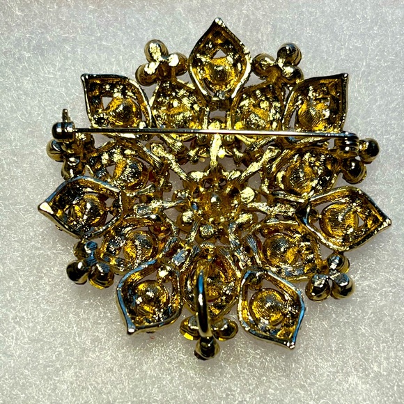 Vintage Beautiful Red Rhinestone Brooch/Pendant - Picture 3 of 4